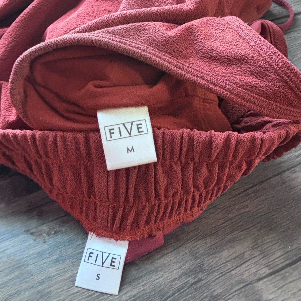 Five Dancewear set - Picture 3 of 3